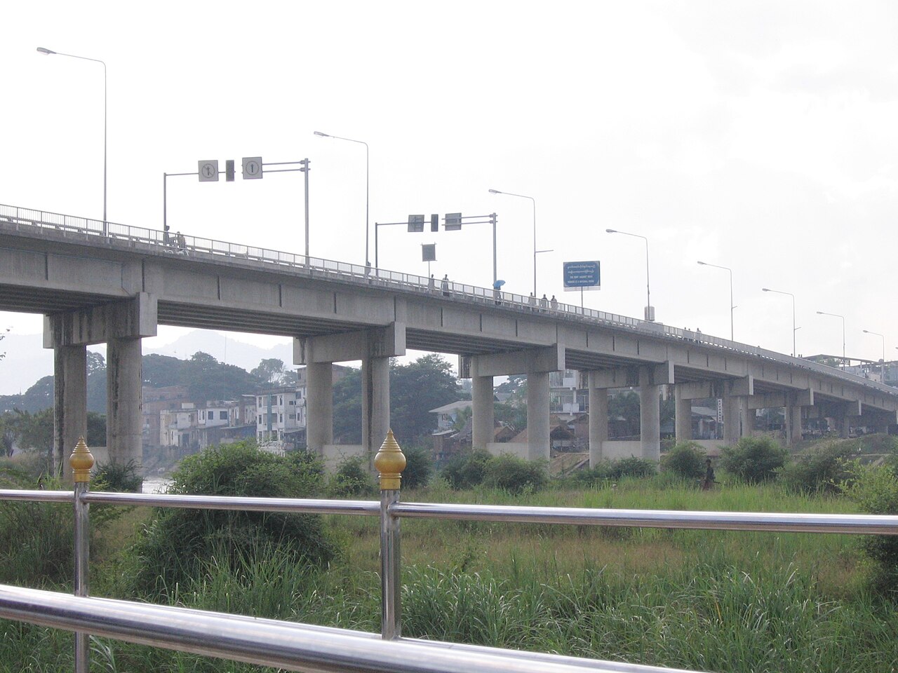 Thai–Myanmar Friendship Bridge connecting Mae Sot and Myawaddy
